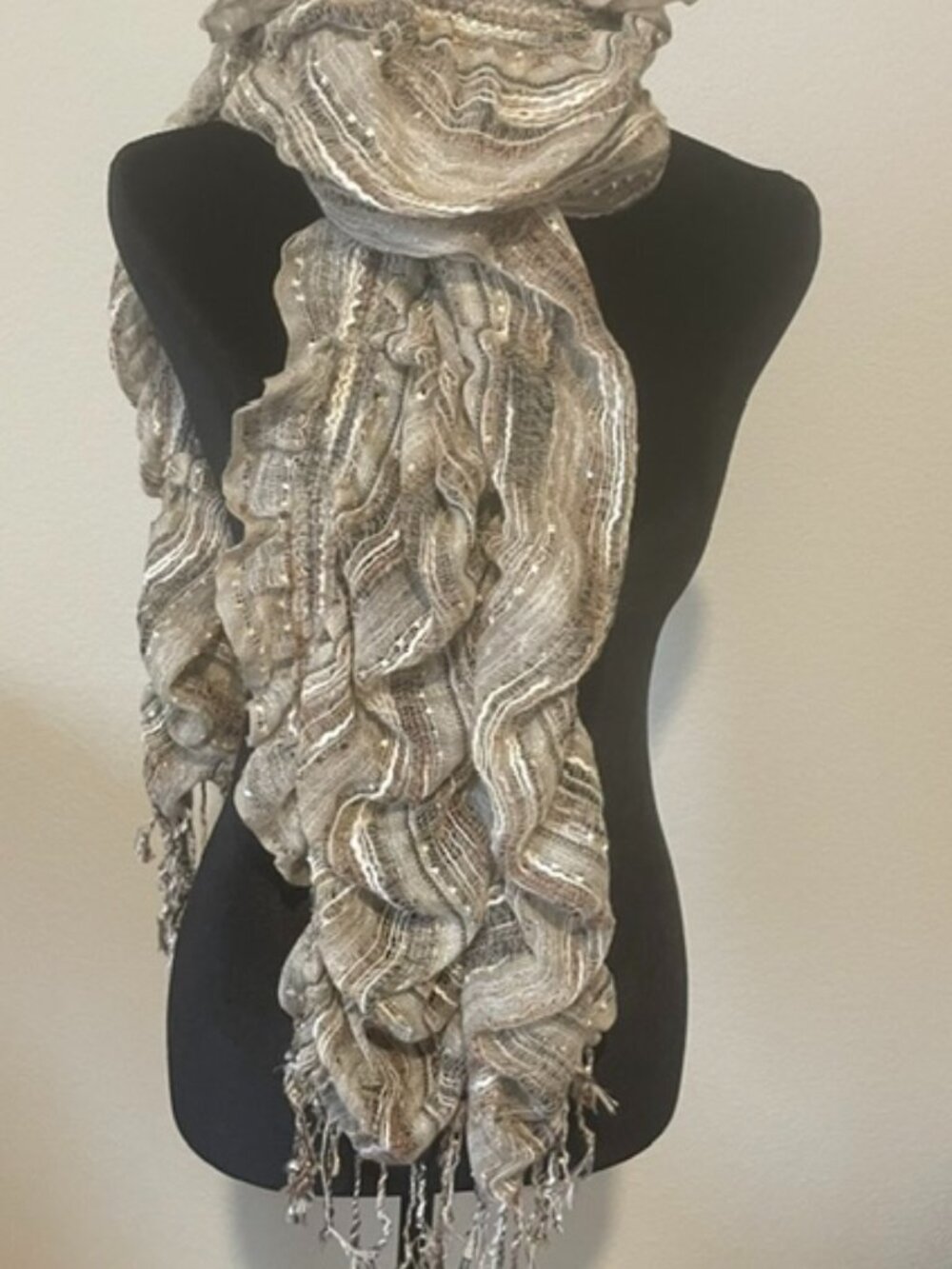 New With Tags Women's No Label Scarf or Wrap